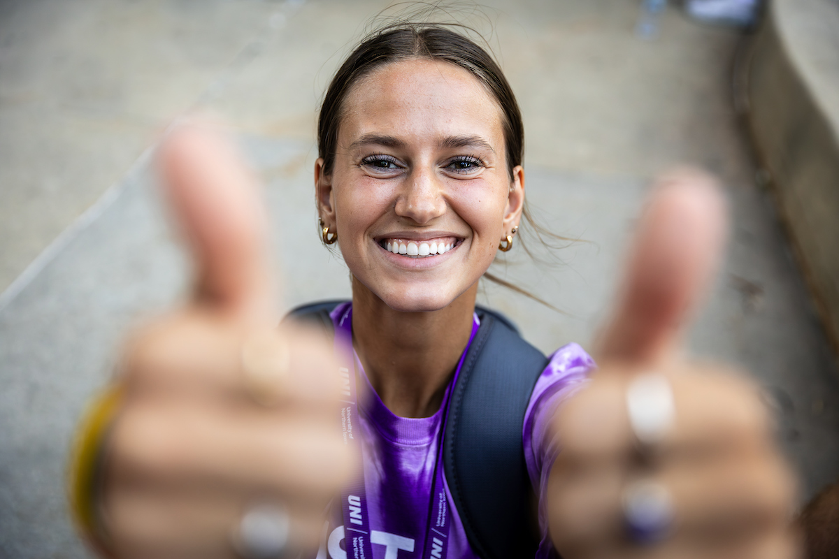 thumbs up - orientation student