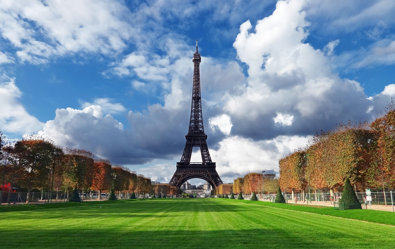 Eifel Tower 