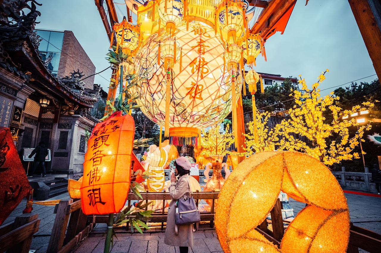 women with lanterns in Taiwan